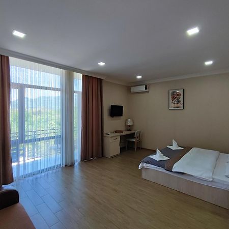 Hotel Botanica Чакви Екстериор снимка