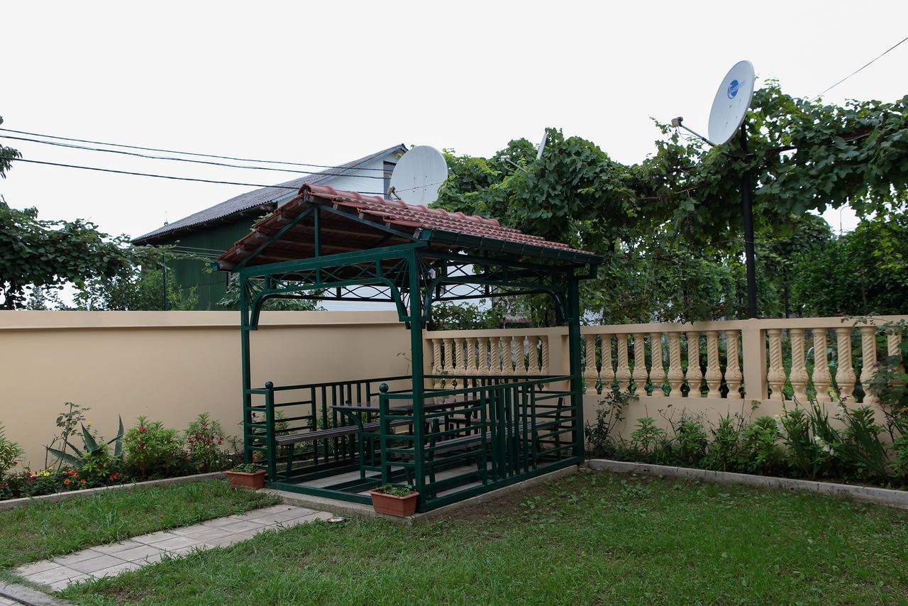 Hotel Botanica Чакви Екстериор снимка