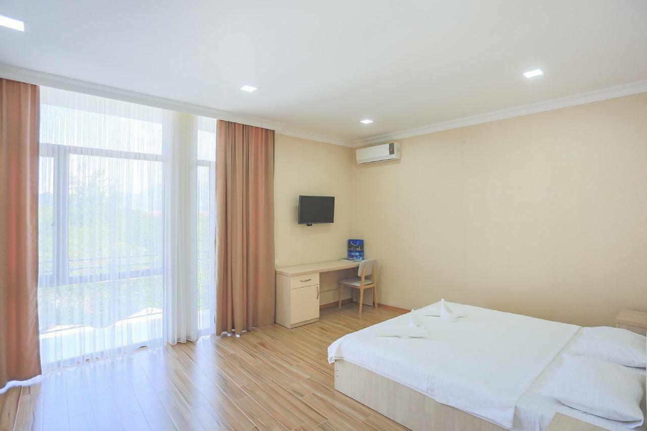 Hotel Botanica Чакви Екстериор снимка